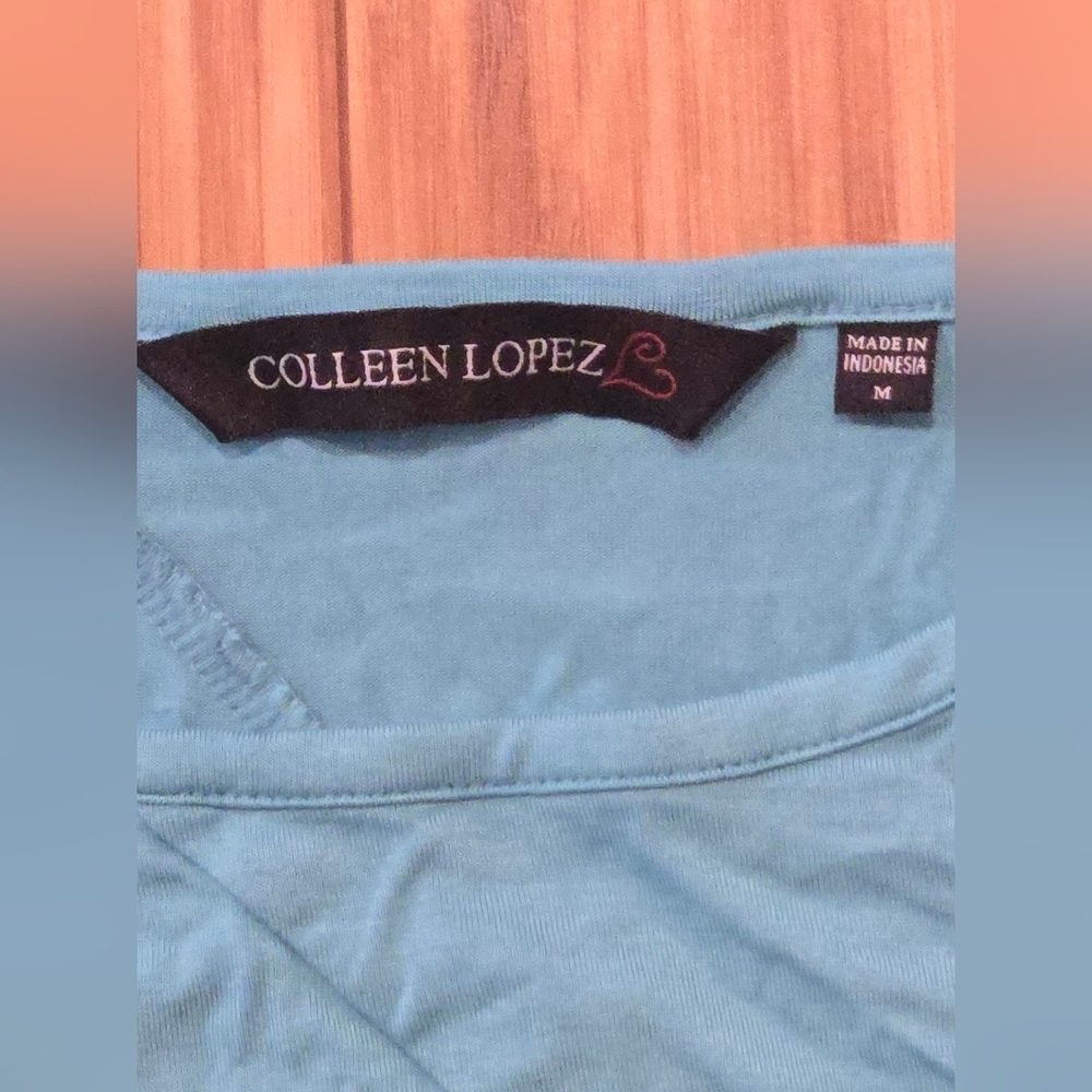 💚 NWOT Colleen Lopez Casual Blue Gathered Top - Picture 4 of 7